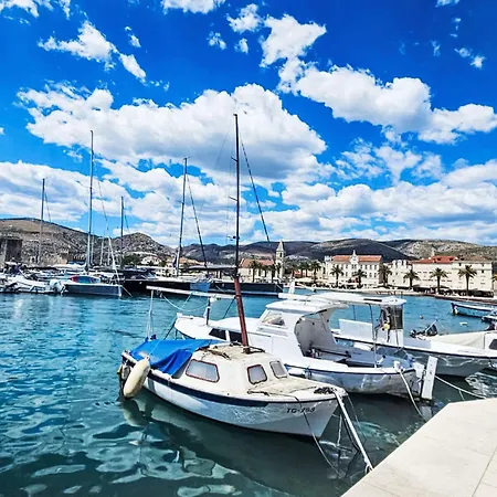 Lucica By Interhome Trogir